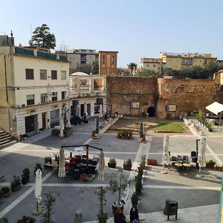 Appartamento Luminosissimo In Pieno Centro โกรเซตโต ภายนอก รูปภาพ